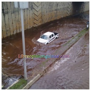 Photo pont de l'aéroport Gbessia
