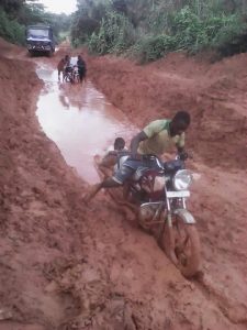 Route dégradé en Guinee