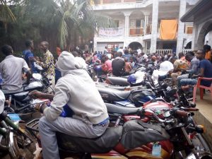 Au siège de NFD à Bambeto