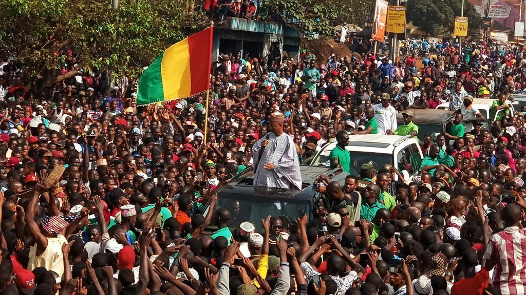 Cellou Dalein aux obsèques de ses militants tués : « vous nos parents imams, des El hadj, des maitres coraniques où êtes vous ? Cellou Dalein Diallo président de l’union des forces démocratiques de Guinée (Ufdg) lors des obsèques de ses militants tués à Bambeto