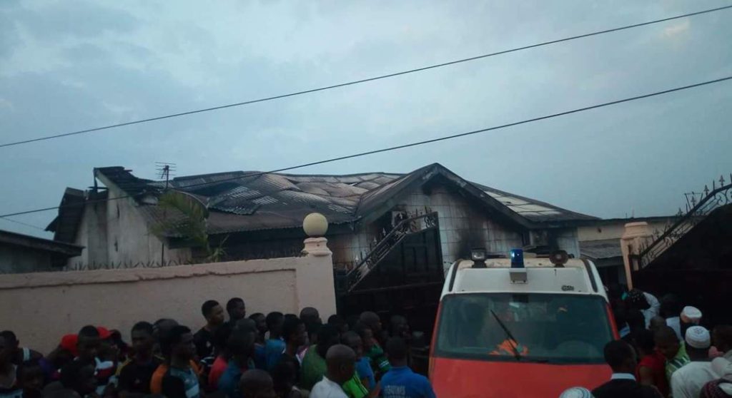 Urgent/Cosa : cinq membres d’une même famille trouvent la mort dans un incendie