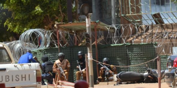 Attentat au Burkina : ce que l’on sait des attaques sur l’état-major...