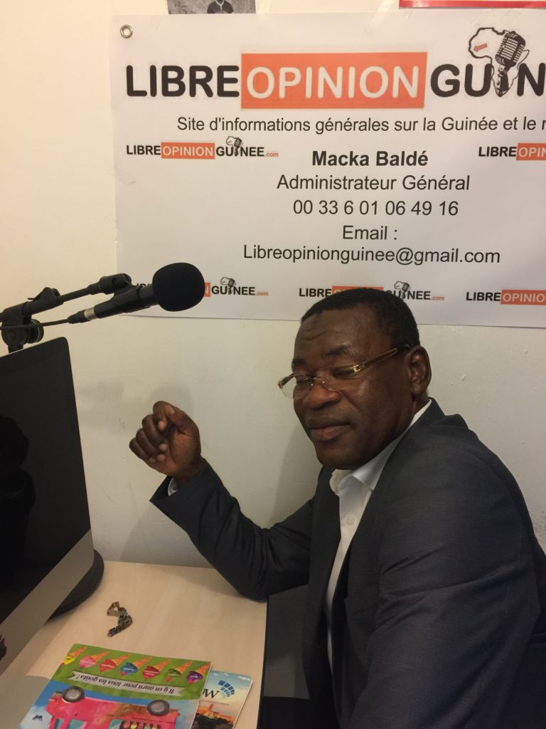 Elhadj Papa Koly Kourouma, ancien ministre de l’énergie et président du parti GRUP au siège de libreopinionguinee à Paris