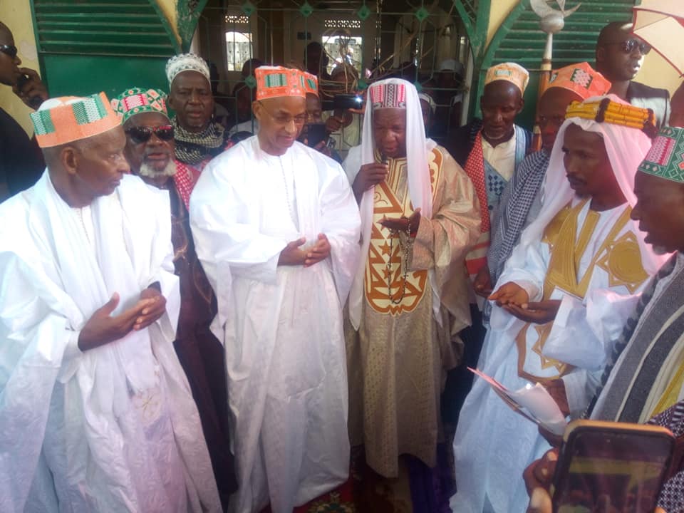 Cellou Dalein Diallo avec les imams l'Aid