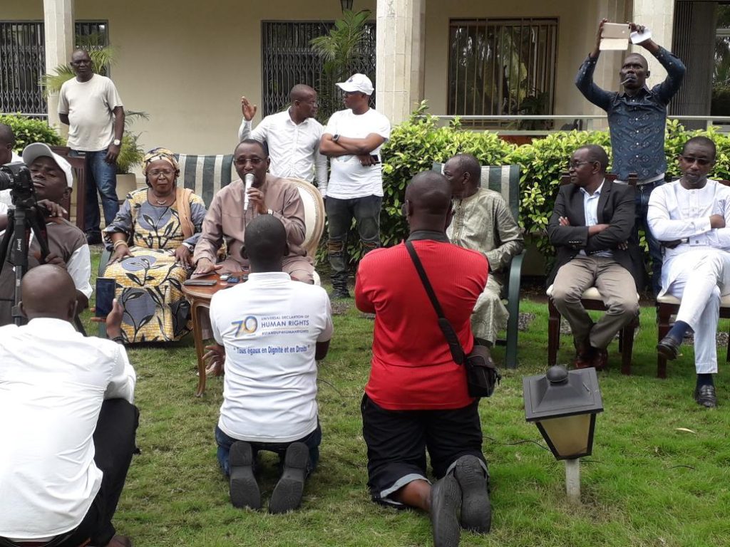Sidya Touré de l'UFR à son domicile