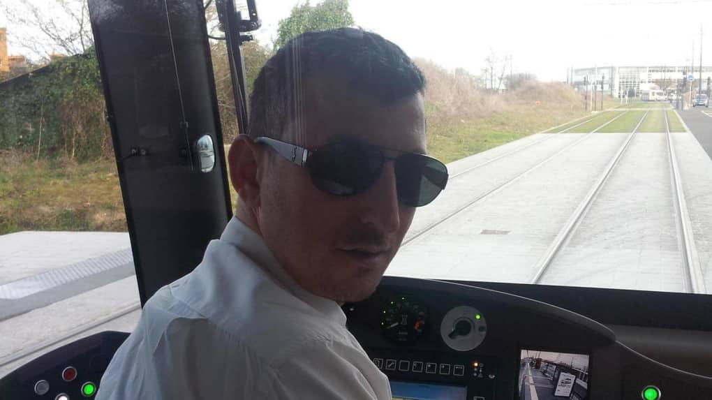 Ali Unlu était chauffeur de bus pour Fil bleu depuis 2011. Tué pour une place de Parking Tour