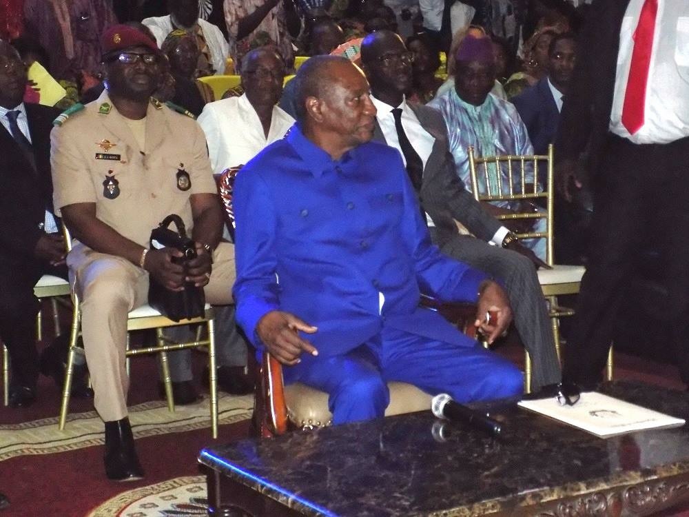 Alpha Condé au palais du peuple de conakry