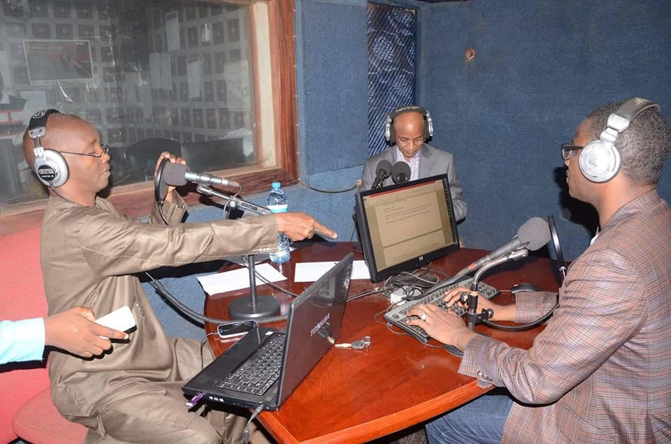 Le President de l’ufdg Cellou Dalein Diallo à la radio lynx fm