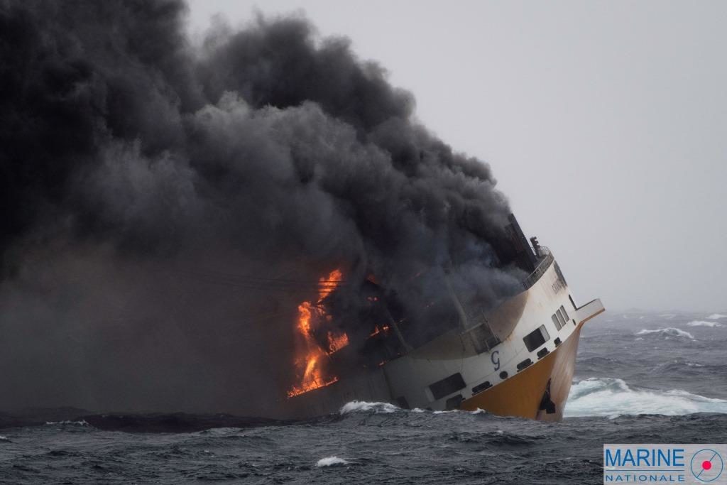 Grande America: comment la nappe d’hydrocarbures menace les côtes françaises