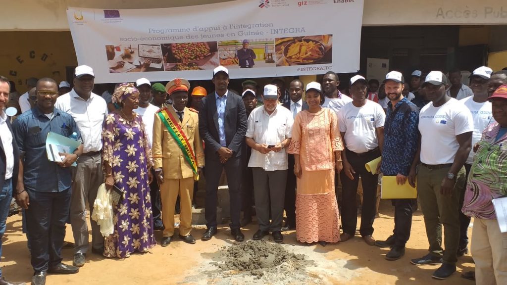 Le ministre de la Jeunesse lance les travaux de rafraîchissement du centre incubateur Integra-Waliyètèbè de Boffa