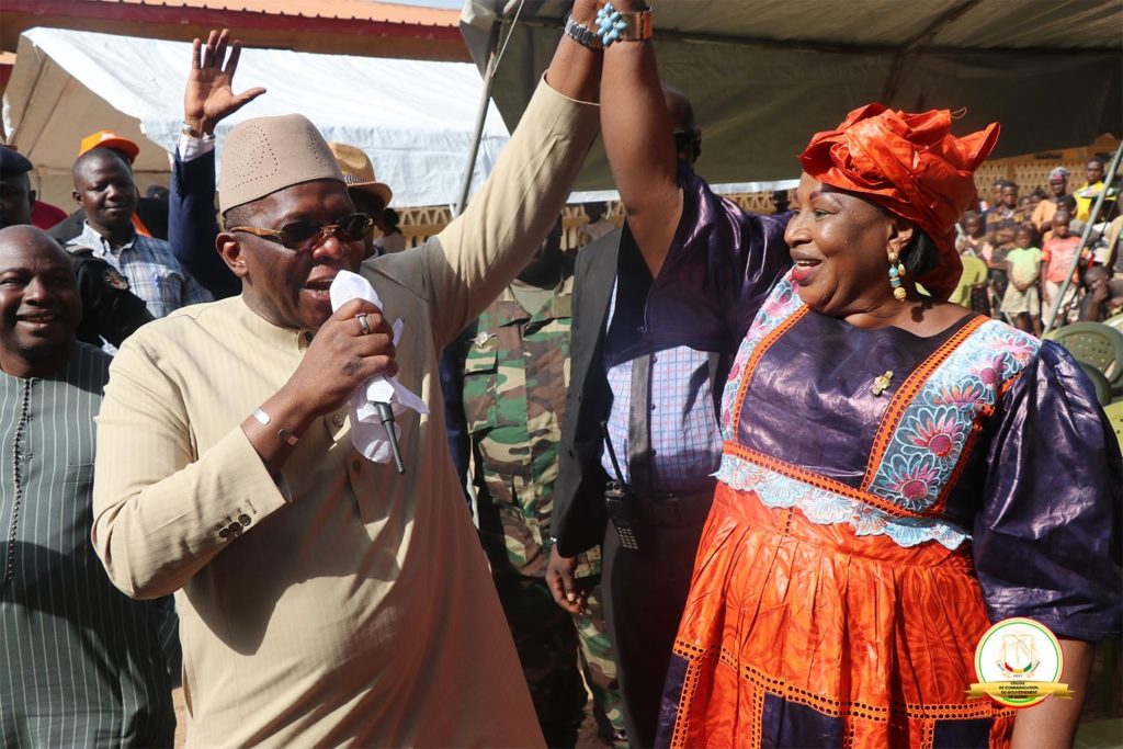 PRIMATURE-ANIES : LE PREMIER MINISTRE DR IBRAHIMA KASSORY FOFANA A LANCÉ OFFICIELLEMENT À KÉROUANÉ LA COLLECTE DES DONNÉES DE VINGT-HUIT MILLE HUIT CENTS (28800) MÉNAGES EN SITUATION DE PRÉCARITÉ