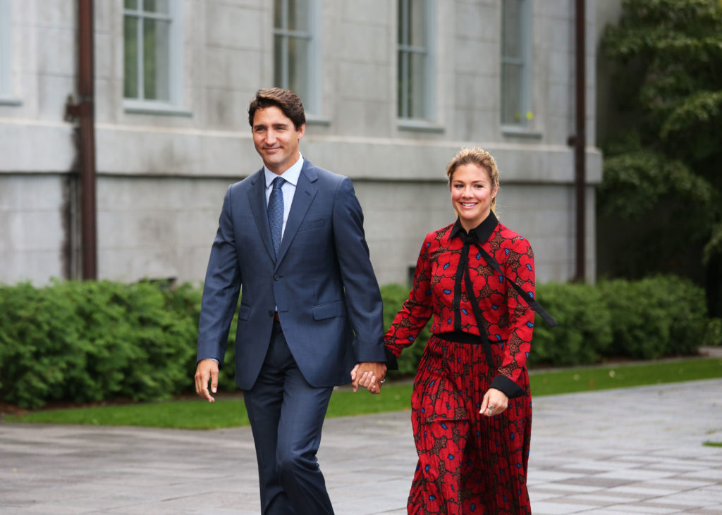 Sophie l’épouse du 1er ministre canadien testée positive au Coronavirus, Justin Trudeau en isolement