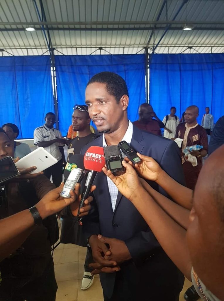 Le ministre guinéen de la jeunesse, Mouctar Diallo rend hommage au premier ministre ivoirien décédé mercredi