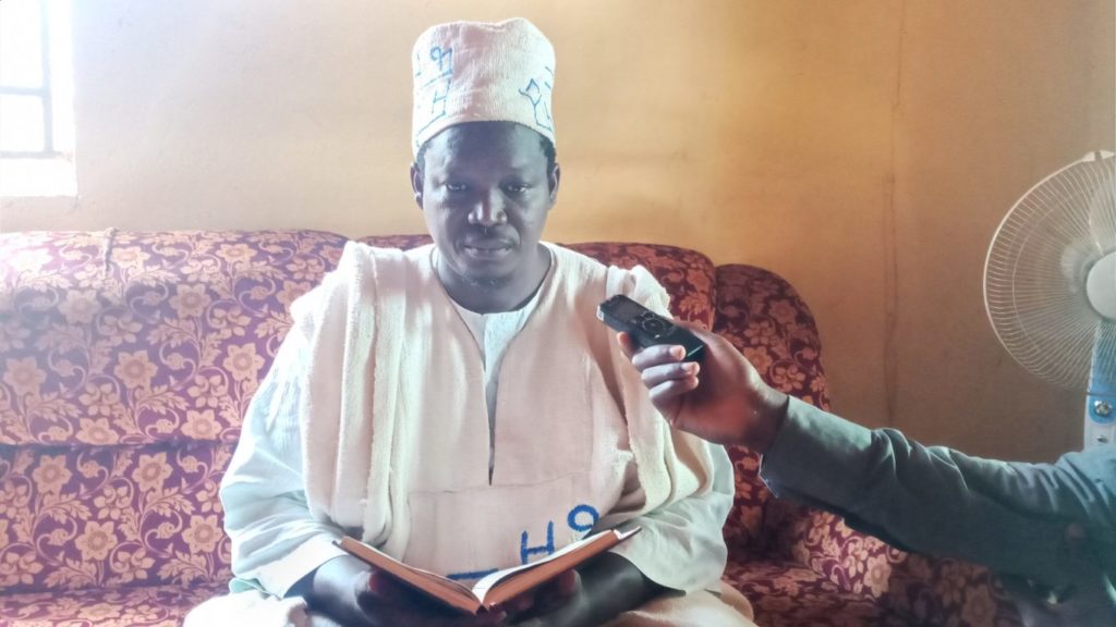 Imam Nanfo Diaby après sa libération: « je vais prier en maninka jusqu’à ma mort «