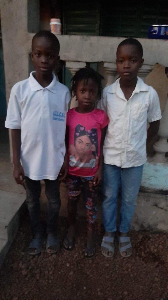 Avis de recherche monsieur Bah Mamadou, militaire domicilié au camp carrefour recherche ses trois enfants qu’il a perdus de vue depuis Novembre 2019.