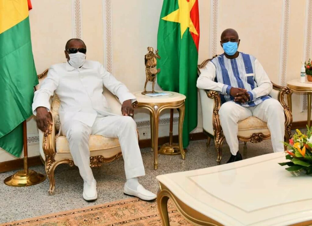 Le président Alpha Condé à Ouaga pour prendre part à l’investiture de Roch Kaboré