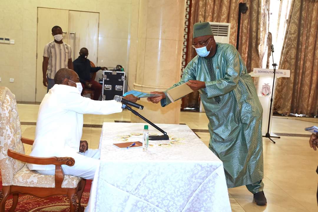 Le chef de file de l'opposition guinéenne Elhadj Mamadou Sylla et son Cabinet reçu par le président Alpha Condé