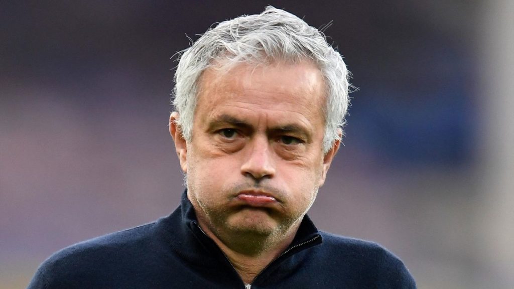 Tottenham : Nouvel échec pour José Mourinho, viré du banc des Spurs