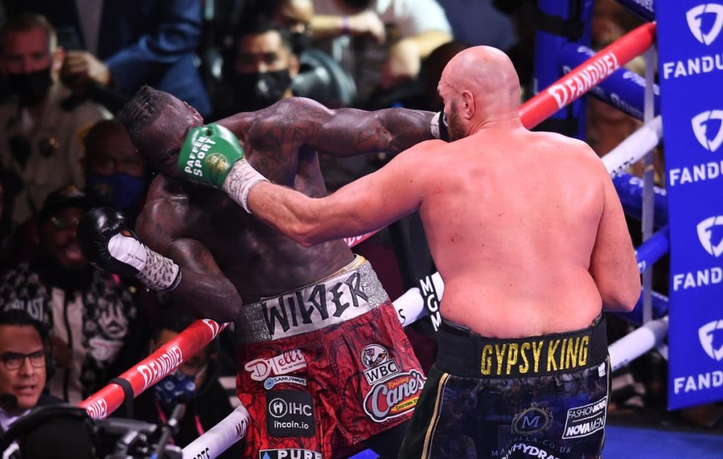 BOXE: APRÈS UN COMBAT D’ANTHOLOGIE, FURY MET KO WILDER POUR LA 2E FOIS ET GARDE SON TITRE WBC