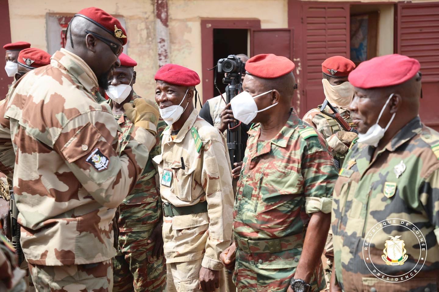 Armée : le Colonel Mamadi Doumbouya au camp Kwamé Krumah