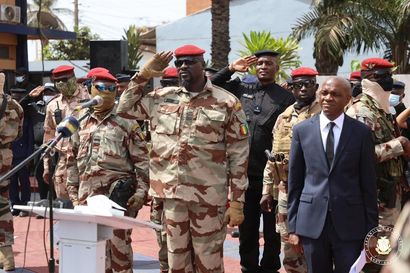 Colonel Mamadi Président du CNRD et le ministre de la sécurité et de la protection civile, Bachir Diallo