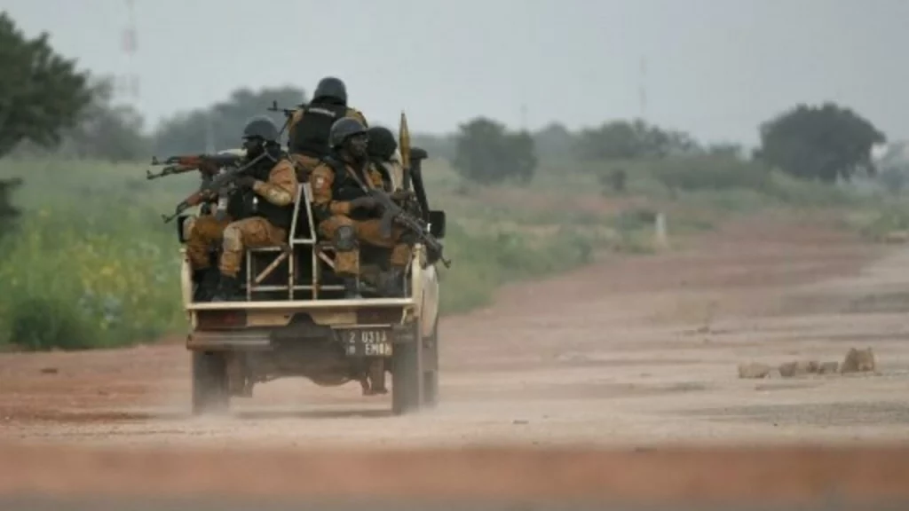 Vol d’armes au camp Samoreya (Kindia): « il m’a dit que c’était sur instruction du général Sadiba Koulibaly » (accusé)