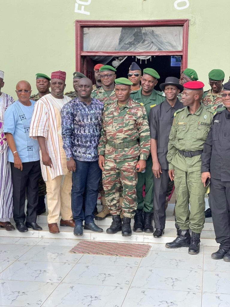 Récupération des domaines de l’Etat : le ministre Mory Conde, le Colonel Sadiba Koulibaly et plusieurs hauts gradés à Kindia