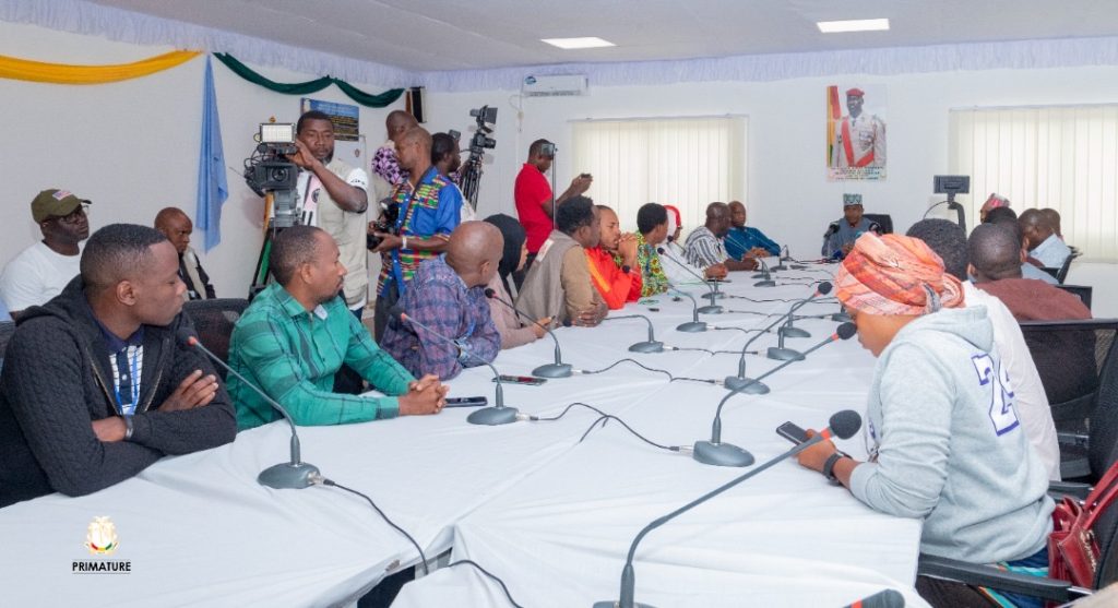 MOHAMED BÉAVOGUI : « L’IMMERSION A ÉTÉ UNE IDÉE GÉNIALE »
