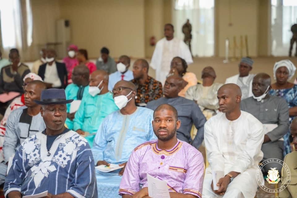 Macka Balde prête serment à la présidence de la république devant colonel Mamadi Doumbouya