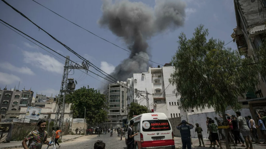 Gaza/Israël: les tirs de roquettes s’intensifient, pas de cessez-le-feu en vue