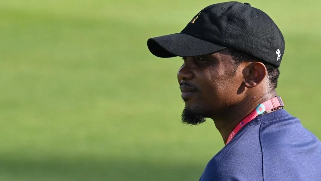 Qatar 2022: Samuel Eto’o est-il mentalement bien?polémique après une altercation entre Samuel Eto’o et un youtubeur algérien