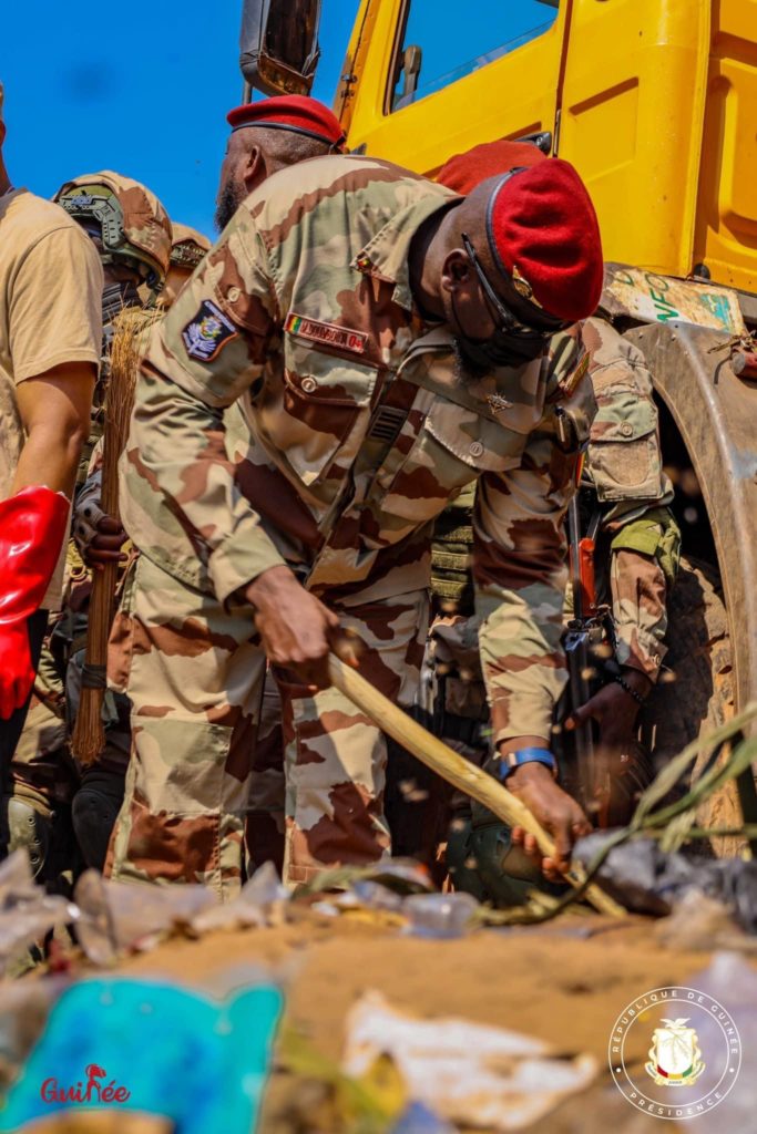 Kindia: le Colonel Mamadi Doumbouya élargit la campagne d’assainissement au-delà du Grand Conakry