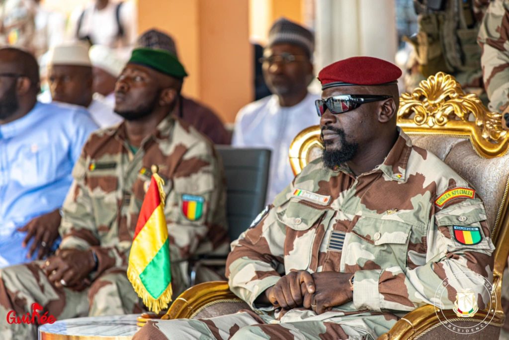 Obsèques de Hadja Djéné Kaba : « il appartient à l’État de pouvoir honorer ses dignes fils » (Colonel Amara Camara)