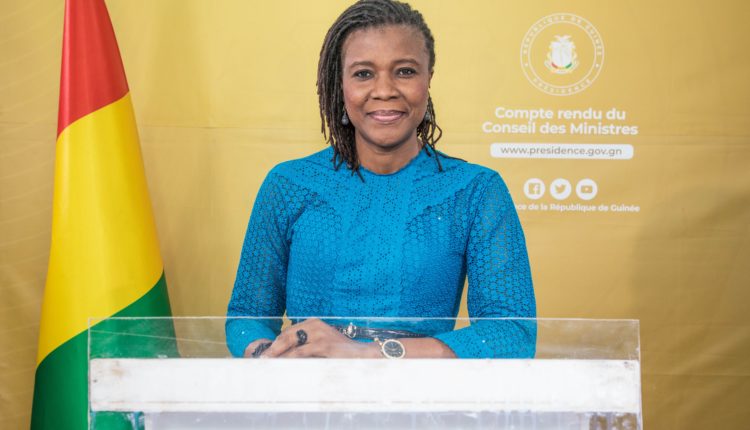 Aminata Kaba ministre de l’information et de la communication