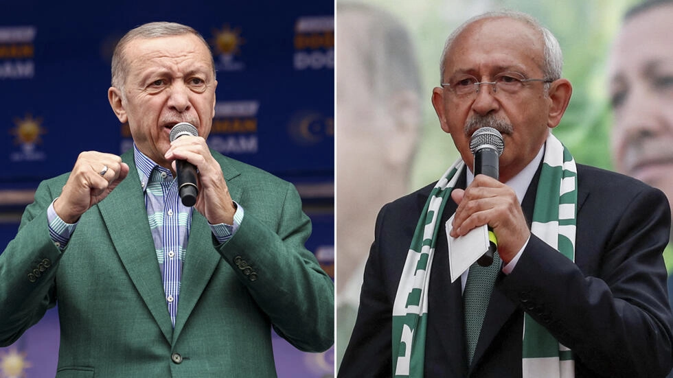 Le président sortant turc Recep Tayyip Erdogan (à gauche) et son principal rival pour l'élection présidentielle de 2023, Kemal Kiliçdaroglu (à droite).