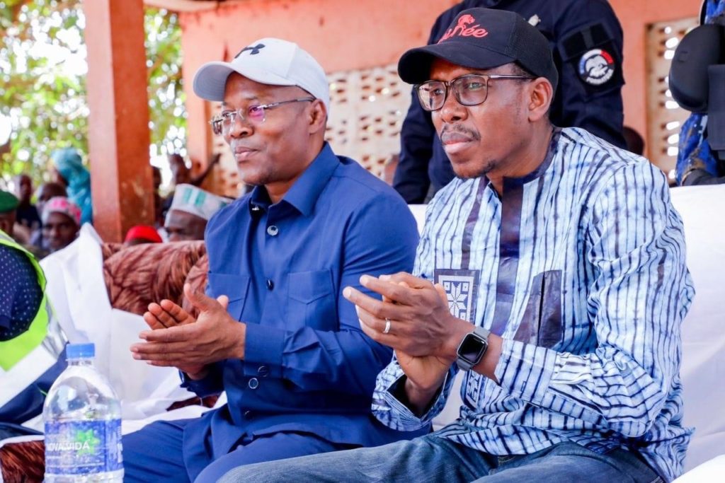 Gaoual – Koundara : Bitumage des voiries urbaines : le tour de Gaoual et de Koundara effectivement lancé