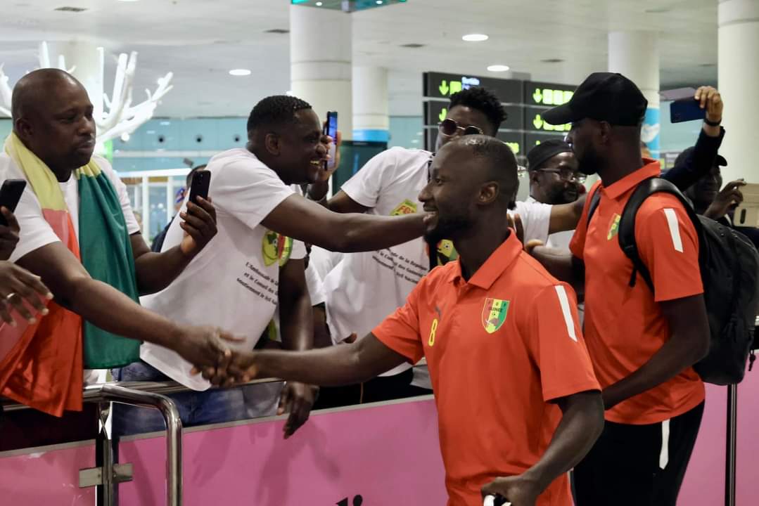Barcelone : le syli national de Guinée est arrivée en Espagne pour son match amical contre le Brésil