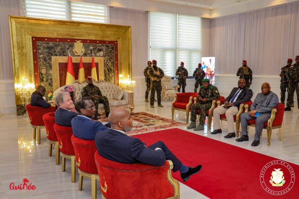 Palais Mohamed V: le chef de l’Etat revoit le vice-président de la banque mondiale pour l’Afrique de l’Ouest et du Centre Ousmane Diagana