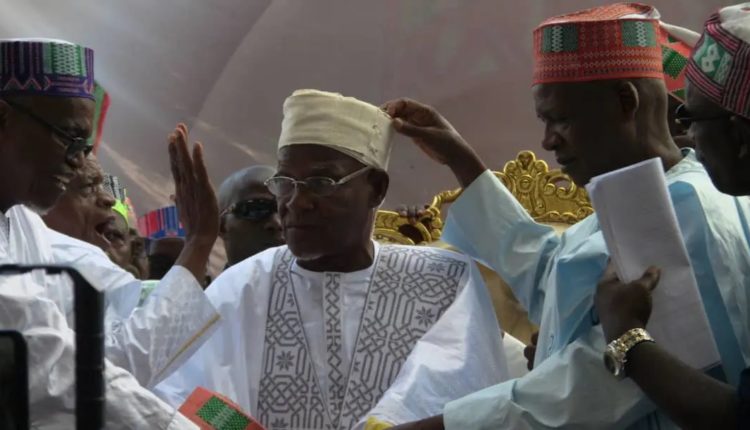Intronisation Elhadj Alseyni Barry, président coordination Haali pular et Foulbhe de Guinée stade général Lansana Conté de Nongo