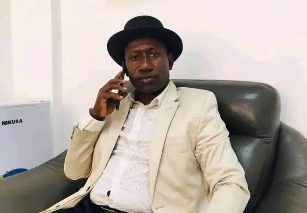 Makanéra Kaké juge le gouvernement dissous : « un ministre qui poursuit tous les cadres ne peut que bloquer l’administration »