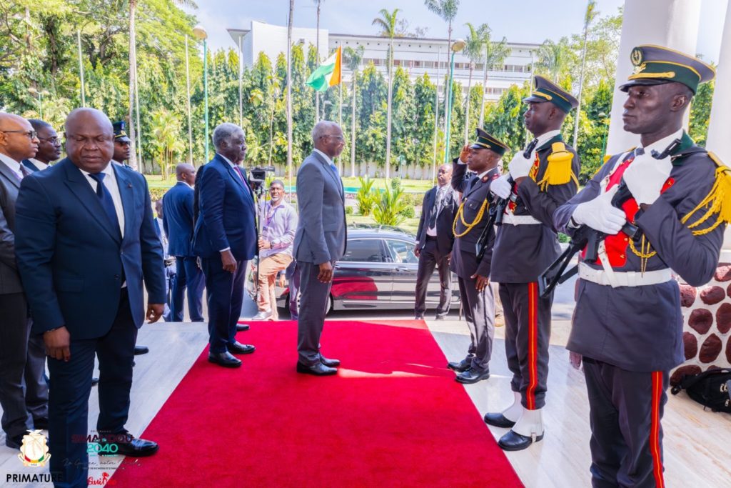 Côte d’Ivoire : le PM Bah Oury rencontre son homologue ivoirien « une coopération d’amitié forte »