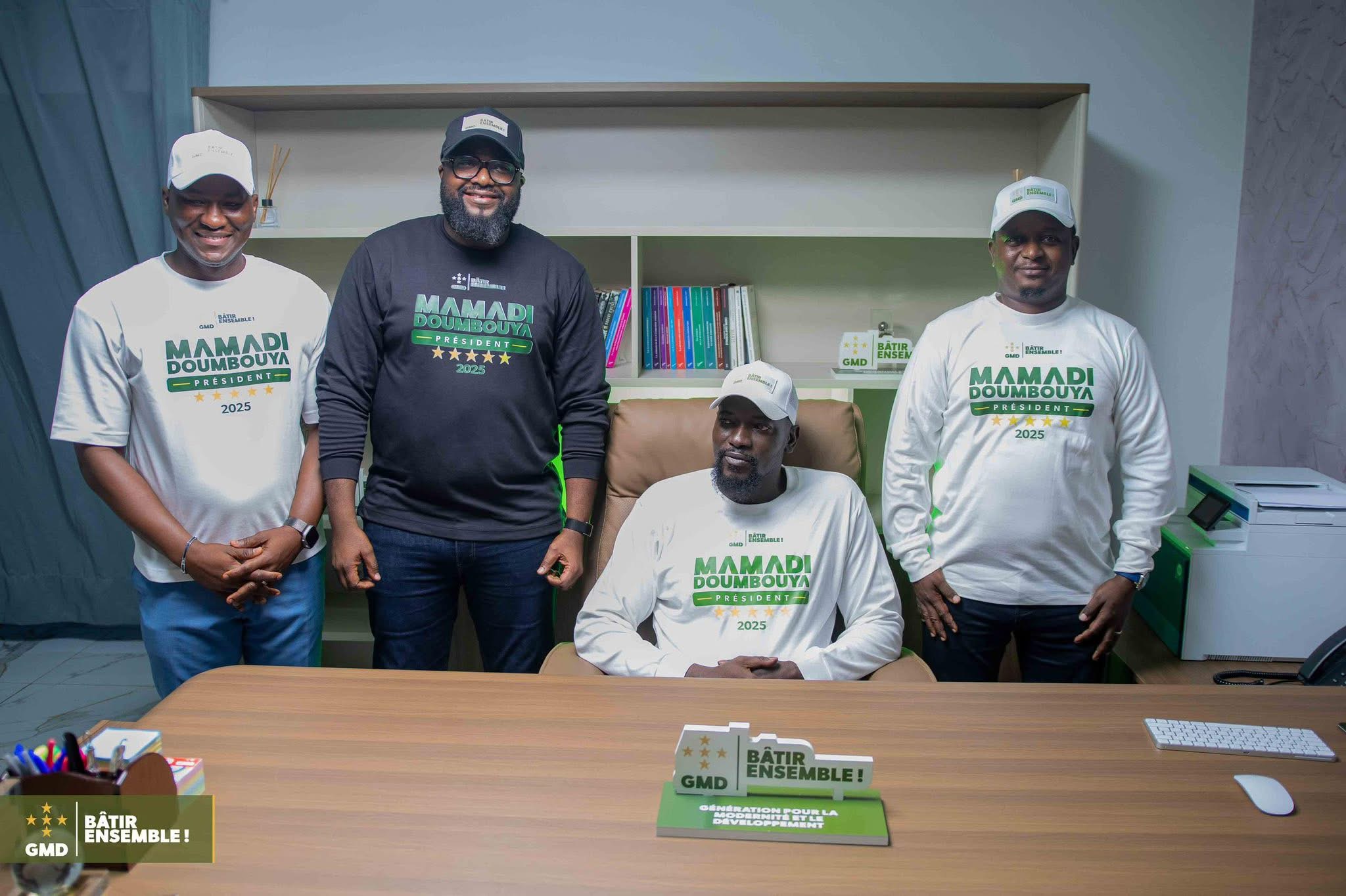 Le candidat de la mouvance politique (GMD) Mamadi Doumbouya lance sa campagne : « Nous avons besoin de vous pour continuer à bâtir, ensemble »