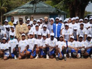 Le DG de l’ANVJ Macka Baldé lance la formation des 100 jeunes volontaires sur le civisme et le pré-volontariat au centre Scad de Kindia