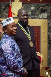 Le Président Guinéen Son Excellence Mamadi Doumbouya et Moussa Moïse Sylla ministre de la Culture du tourisme et de l’artisanat