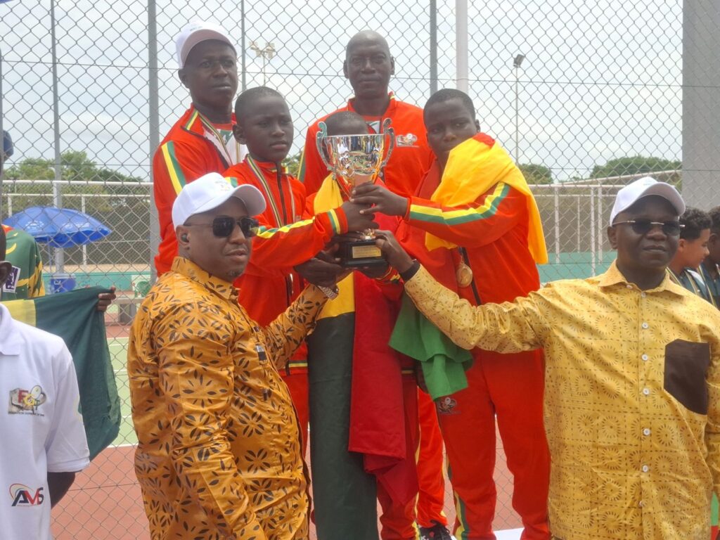 Tennis : La Guinée sacrée championne de la 4e édition du Championnat d’Afrique de l’Ouest WT-CAT U12 à Kamsar