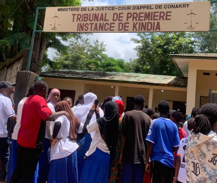 Rebondissement judiciaire à Kindia : Les élèves incarcérés pour fraude au Bac transférés à Conakry