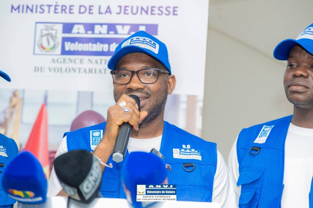 Ministère de la Jeunesse : le DG de l’ANVJ, Mamadou Macka Baldé, lance une formation destinée à 150 anciens volontaires pour favoriser leur insertion socioprofessionnelle